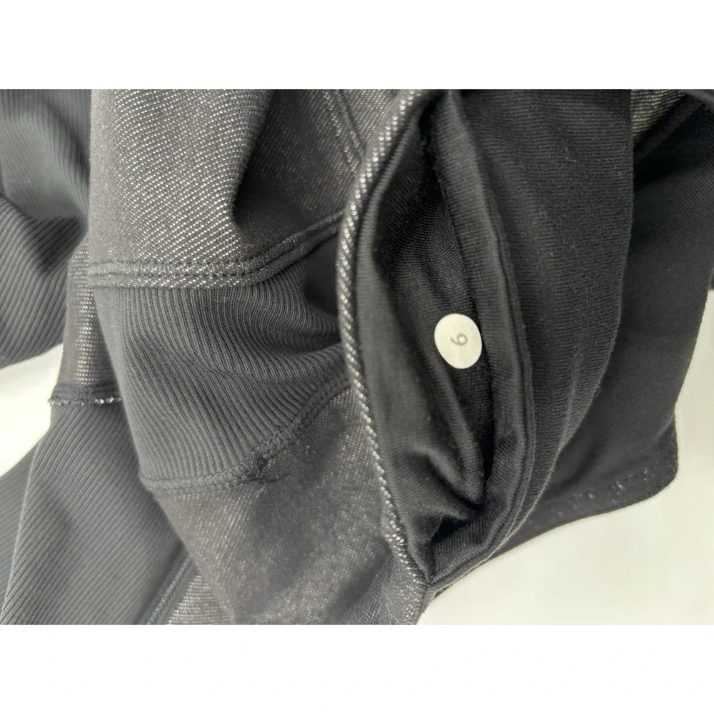 Lululemon Womens 6 Black Flare Running Yoga Pants 32